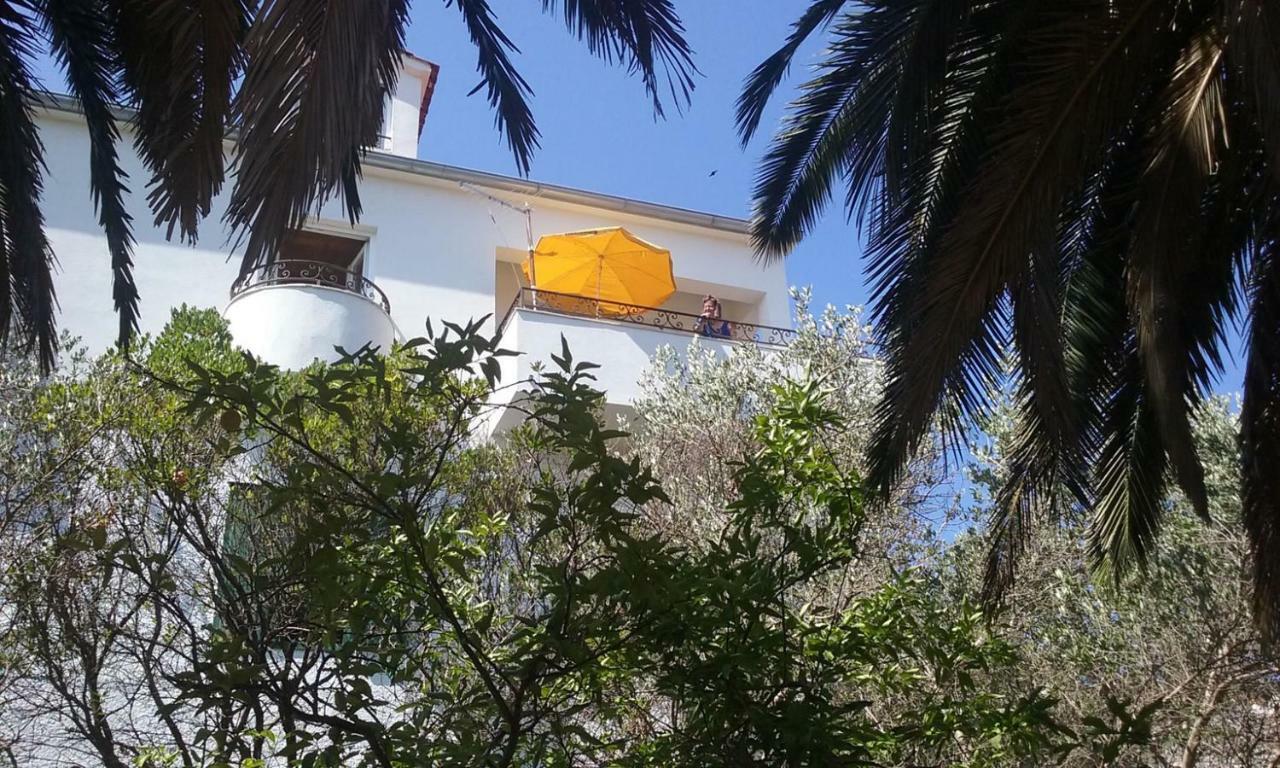 Villa Carmen 萨利 外观 照片
